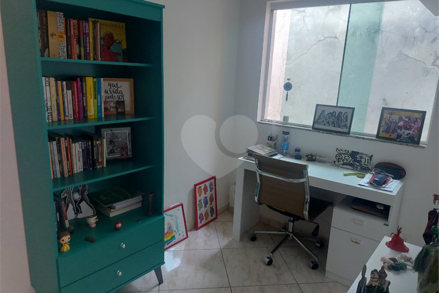 Sobrado à venda com 3 quartos, sendo 1 suíte, em Tremembé, São Paulo, SP