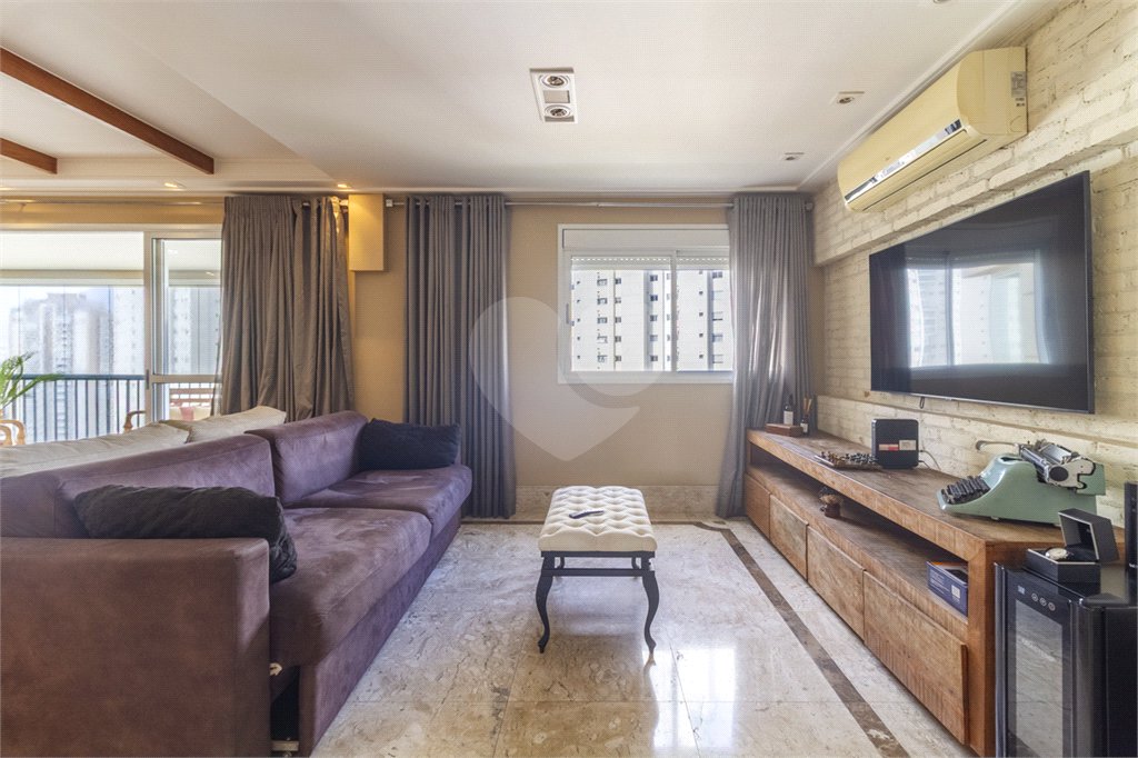 Apartamento para venda no Alto da Moóca, com 178 m², 3 suítes, 3 vagas.