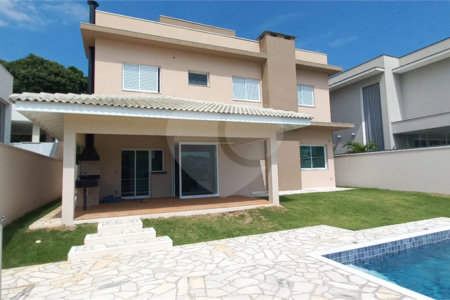 Casa à venda com 3 suítes em Santa Isabel, Louveira, SP