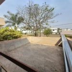 Casa em Construção com Área Gourmet e Piscina no Condomínio Damha II