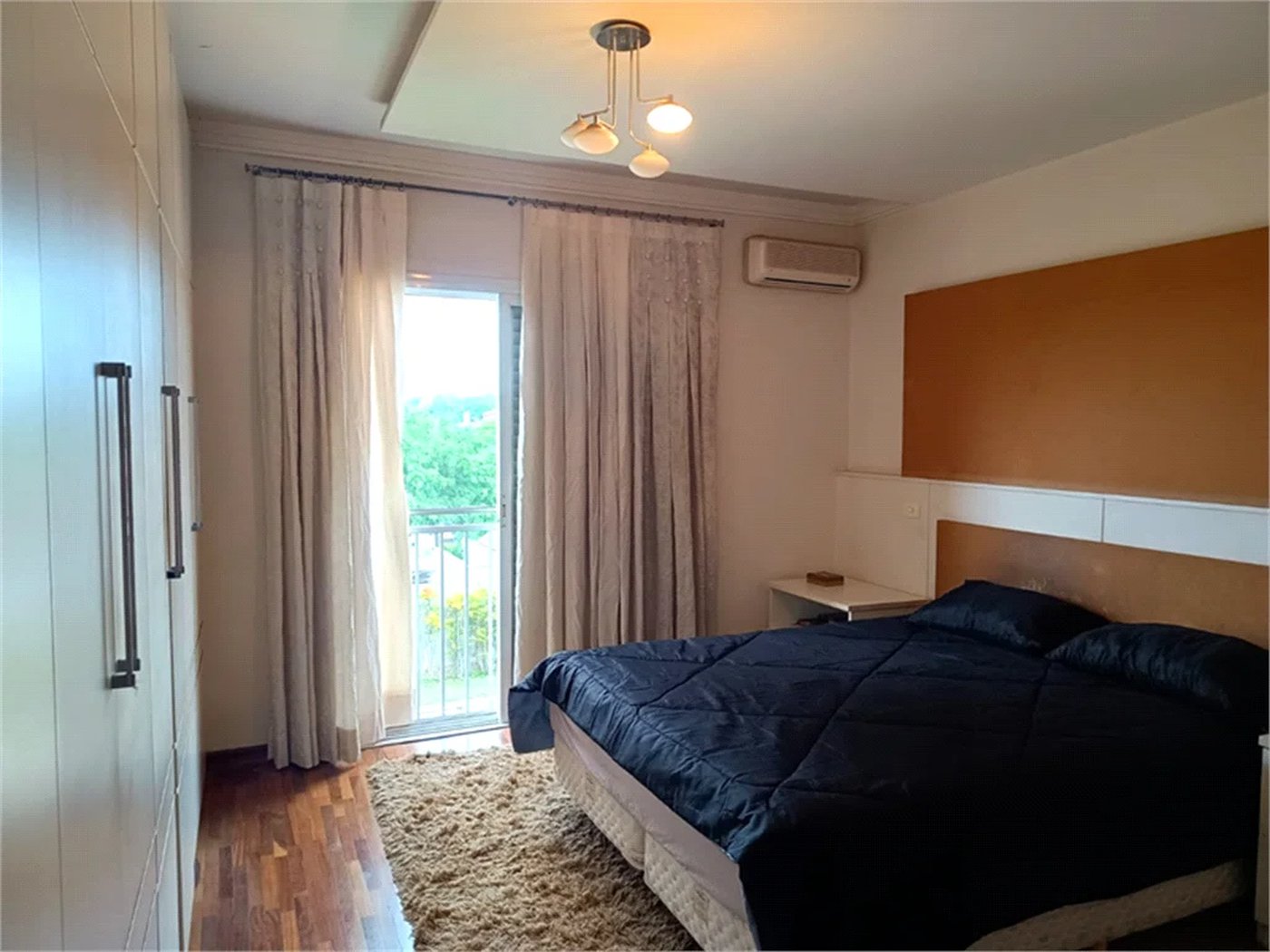 Casa Térrea à venda com 4 quartos, sendo 3 suítes, em Jardim Morumbi, São Paulo, SP