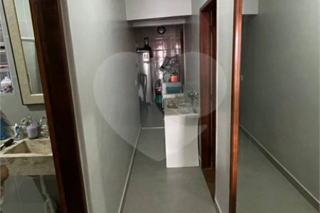 Sobrado à venda com 3 quartos em Jardim Laila, Embu das Artes, SP