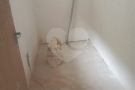 Casa à venda com 5 quartos, sendo 3 suítes, em Jardim Novo Mundo, São Paulo, SP
