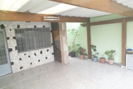Sobrado à venda com 3 quartos, sendo 1 suíte, em Vila Gustavo, São Paulo, SP
