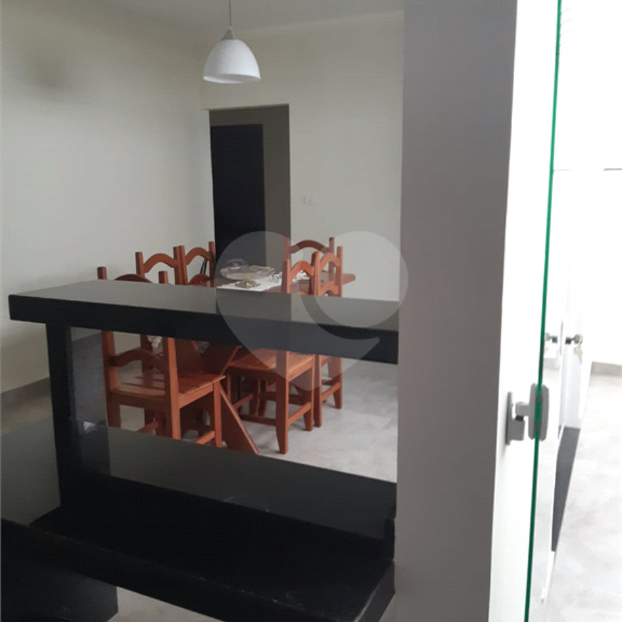 CASA A VENDA NO BAIRRO JARDIM ALVORADA COM 3 DORMITORIOS, 1 SUITE, 3 VAGAS, METRAGEM 250M², Sjc