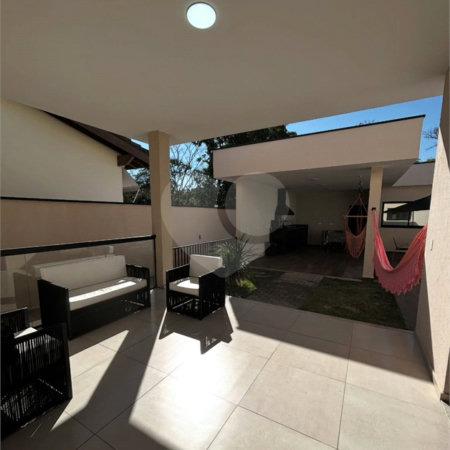 Casa à venda com 3 quartos, sendo 1 suíte, no condomínio Bosque dos Pires, Itatiba - SP