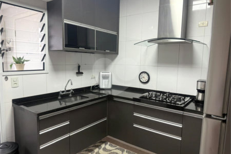 Apartamento à venda com 3 suítes em Vila Suzana, São Paulo, SP