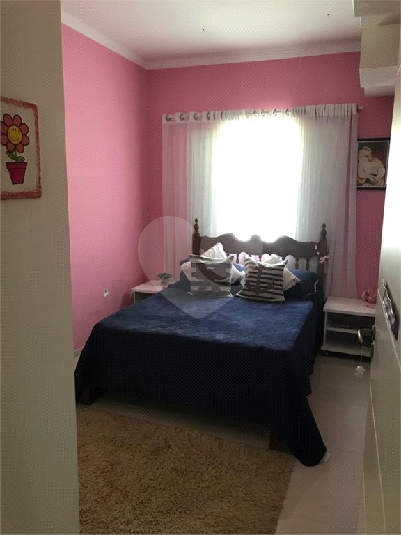 Casa à venda com 4 quartos, sendo 3 suítes, no condomínio Serra da Estrela, Atibaia - SP