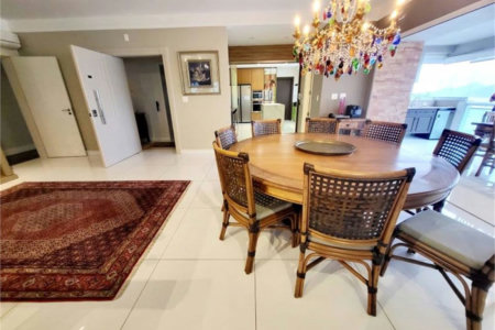 Apartamento Residencial à venda, Gonzaga, Santos - AP1684.