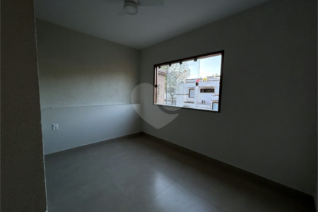 Apartamento à venda com 2 quartos, sendo 1 suíte, no Centro / Arraial D'ajuda, Porto Seguro, BA
