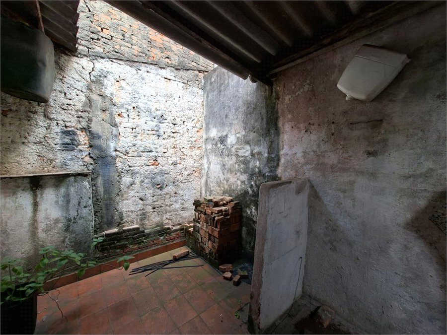 Casa à venda com 2 quartos, sendo 1 suíte, em Vila Galvão, Guarulhos, SP