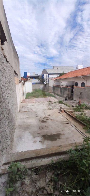 Terreno à venda em Parque IX de Julho, São Roque, SP