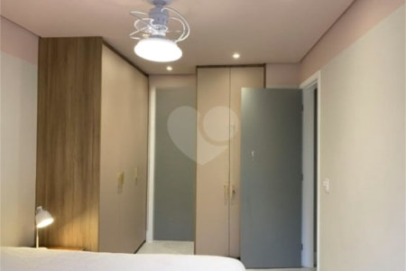 Apartamento à venda com 3 quartos, sendo 1 suíte,  em Cidade São Francisco, São Paulo, SP