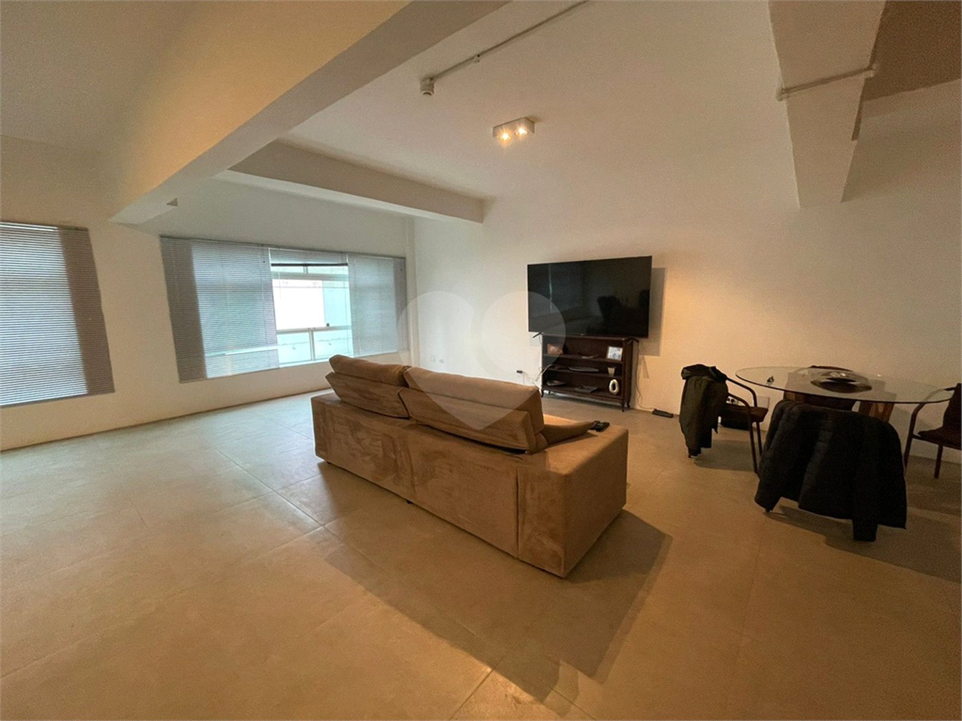 Apartamento à venda com 2 quartos, sendo 1 suíte, em Cerqueira César, São Paulo, SP