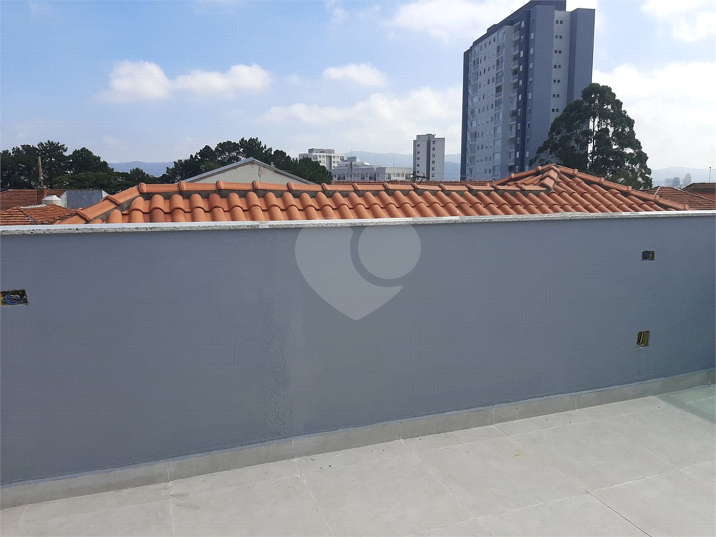 Sobrado à venda com 2 suítes em Vila Nivi, São Paulo, SP