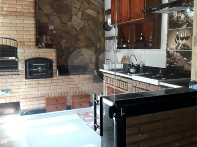 Sobrado à venda com 4 suítes em Santa Inês, Caieiras, SP