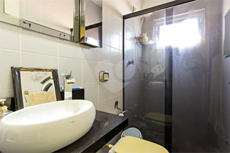 Sobrado à venda com 2 quartos, sendo 1 suíte, em Interlagos, São Paulo, SP