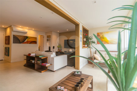 Apartamento à venda com 1 suíte em Campo Belo, São Paulo, SP