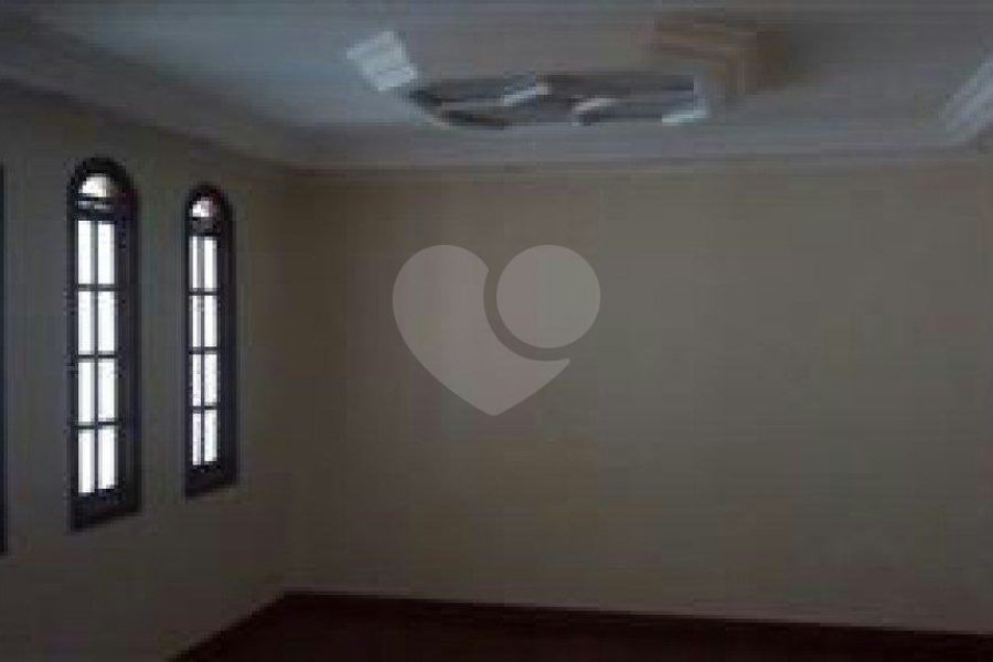 Sobrado à venda com 3 quartos, sendo 1 suíte, em Horto, São Paulo, SP