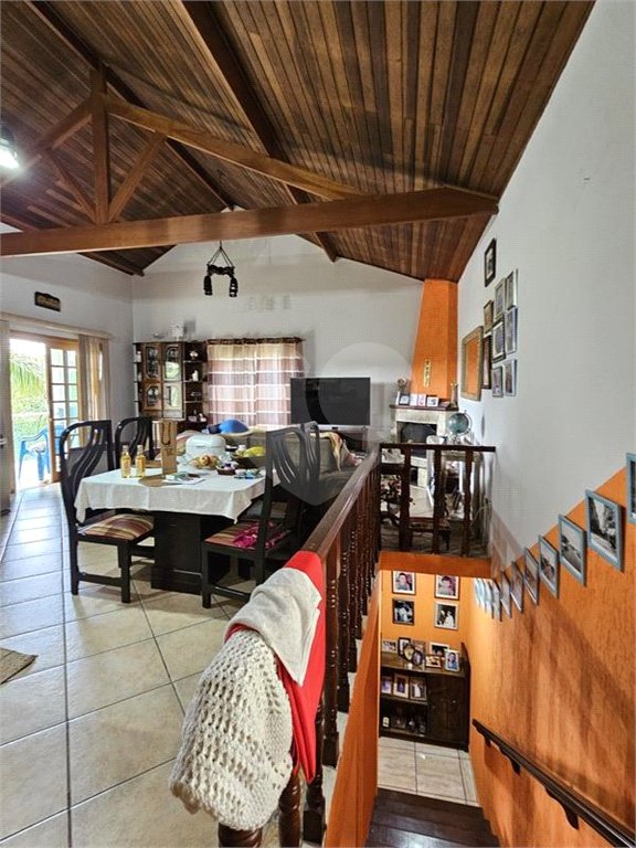 Casa à venda com 3 quartos, sendo 1 suíte, no condomínio Clube de Campo Fazenda Tabarã, Mairiporã - SP