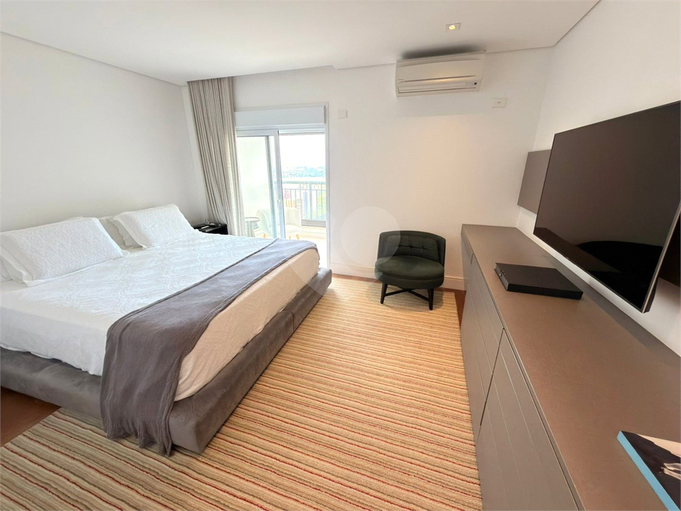 Apartamento à venda com 4 suítes em Santana, São Paulo, SP