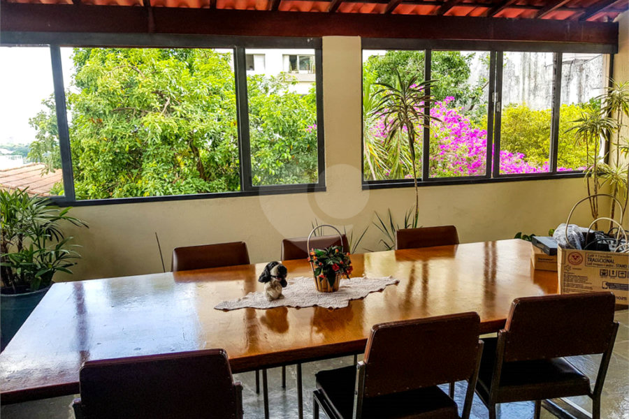 Sobrado à venda com 4 suítes em Santana, São Paulo, SP