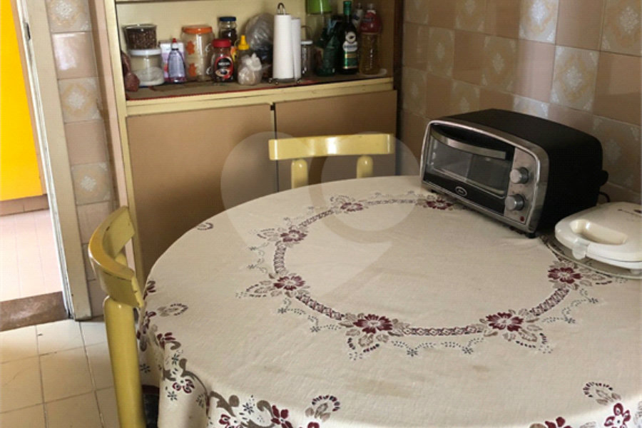 Sobrado à venda com 5 quartos, sendo 1 suíte,  em Jardim São Bento, São Paulo, SP