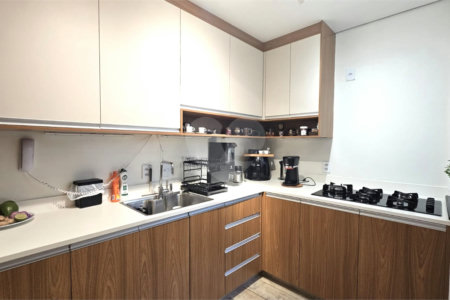 Casa à venda com 3 quartos, sendo 1 suíte, no condomínio Flora Park, São Paulo - SP