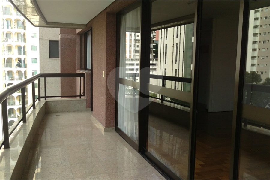 Apartamento à venda com 4 suítes em Morumbi, São Paulo, SP