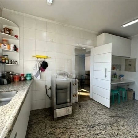Apartamento para alugar com 3 quartos, sendo 1 suíte,  em Vila Andrade, São Paulo, SP