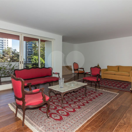 Apartamento à venda com 4 quartos, sendo 3 suítes, em Vila Andrade, São Paulo, SP