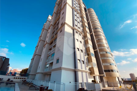 Apartamento à venda com 3 suítes em Vila Floresta, Santo André, SP