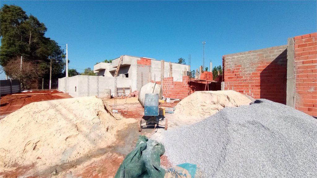 Casa à venda com 2 quartos em Vila Progresso, Itapetininga, SP