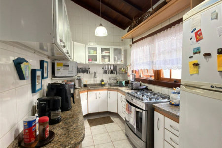 Casa à venda com 3 suítes em Portinho, Cabo Frio, RJ