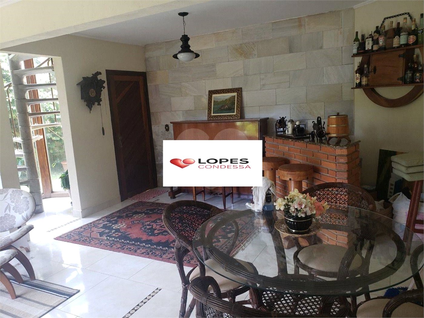 Casa à venda com 4 quartos, sendo 2 suítes, no condomínio Alpes da Cantareira, Mairiporã - SP
