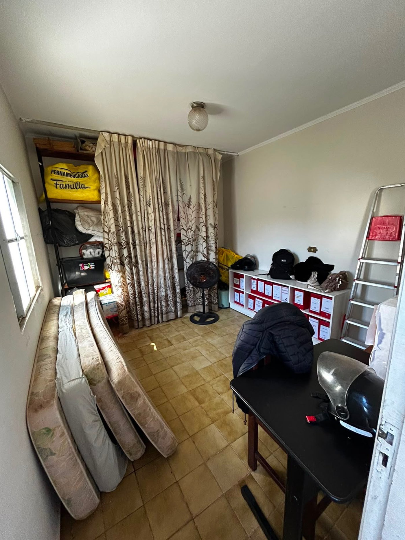 Casa à venda com 3 quartos, sendo 1 suíte,  em Vila Nova, Três Lagoas, MS