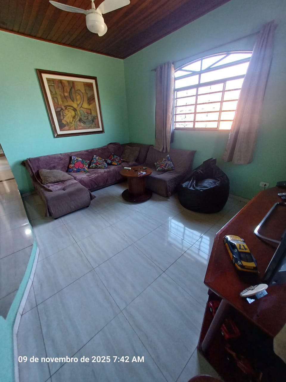 Casa à venda com 3 quartos, sendo 1 suíte, no condomínio Cafezal VI, Itupeva - SP