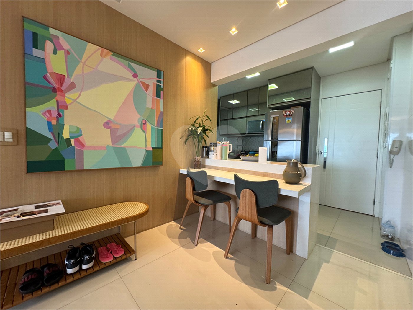 Apartamento à venda com 3 quartos, sendo 1 suíte,  em Jardim Leonor Mendes de Barros, São Paulo, SP