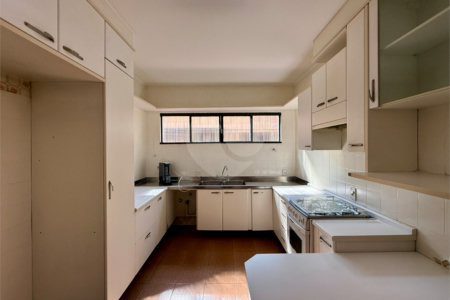 Casa à venda com 3 quartos, sendo 1 suíte,  em Vila Cruzeiro, São Paulo, SP
