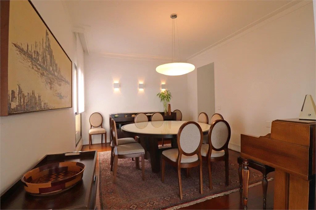 Apartamento à venda com 3 suítes em Vila Suzana, São Paulo, SP
