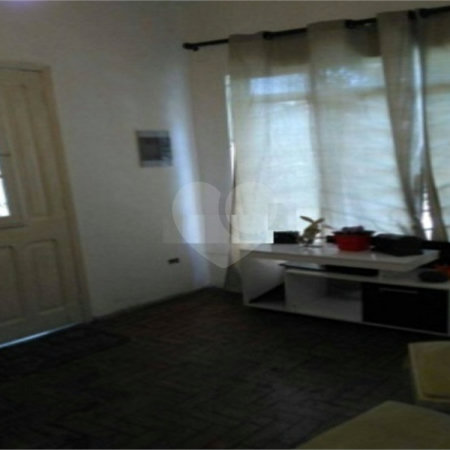 Casa Térrea à venda com 2 quartos em Vila Nivi, São Paulo, SP