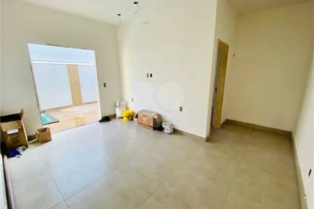 Casa à venda com 3 quartos, sendo 1 suíte, no condomínio Reserva Ipanema I, Sorocaba - SP