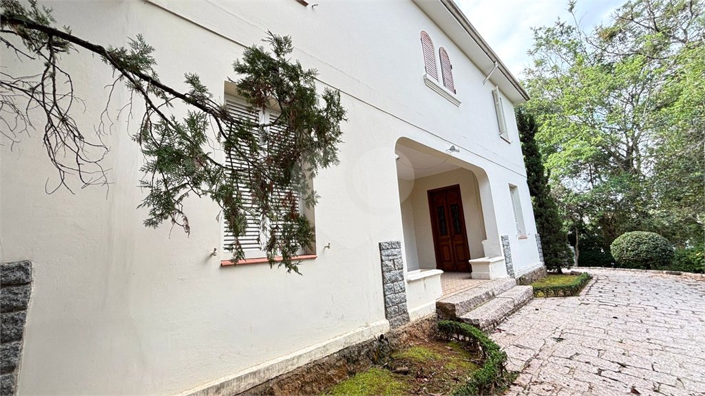 Sobrado à venda ou para alugar com 15 quartos em Tremembé, São Paulo, SP