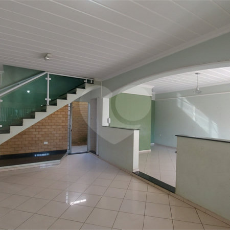 Sobrado à venda com 3 quartos, sendo 1 suíte, em Wanel Ville, Sorocaba, SP