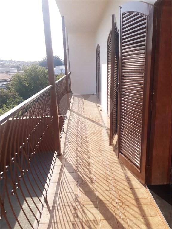 Casa à venda com 4 quartos, sendo 1 suíte, no Centro, Vinhedo, SP