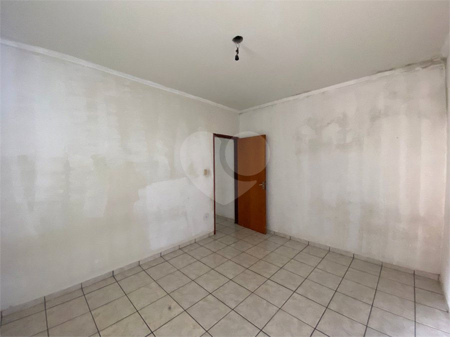 Casa à venda com 2 quartos em Loteamento Municipal São Carlos 3, São Carlos, SP
