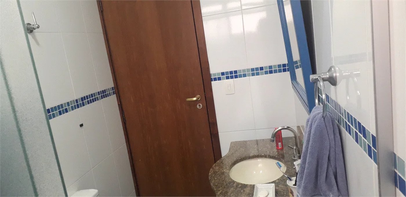 Casa à venda com 3 quartos, sendo 2 suítes,  em Jardim Leonor, São Paulo, SP