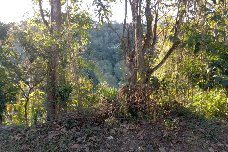 Terreno à venda no condomínio Cinco Lagos, Mairiporã - SP