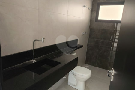 Sobrado à venda com 5 quartos, sendo 3 suítes, em Condomínio Residencial Reserva Ecológica Atibaia, Atibaia, SP