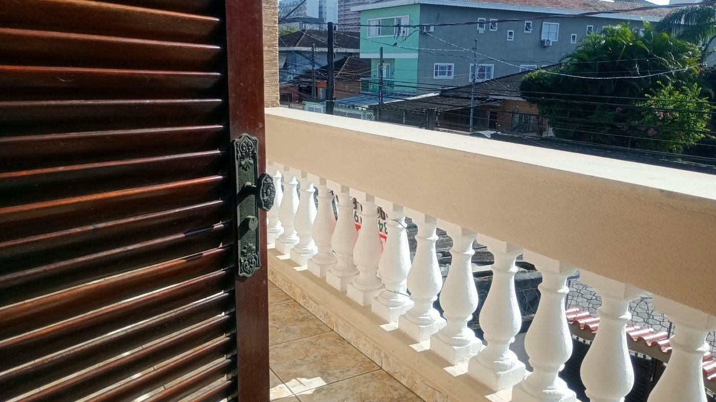 Sobrado à venda, 224 m² por R$ 1.200.000,00 - Vila Valença - São Vicente/SP